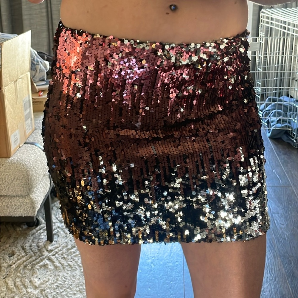 Solemio Sparkly Sequin Skirt Sz Small